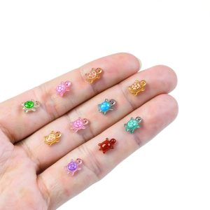 300pcs Mini Resin Turtles Luminous Tiny Turtle for Crafts Dollhouse Miniatures Mini Resin Things Animals for Fairy Garden Micro Landscaping Decoration Home Decor, 10 Colors(0.23 * 0.35inch)-0